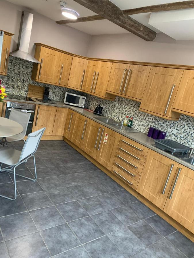 Studio Double. Own Bathroom, Shared Kitchen Bewdley Buitenkant foto