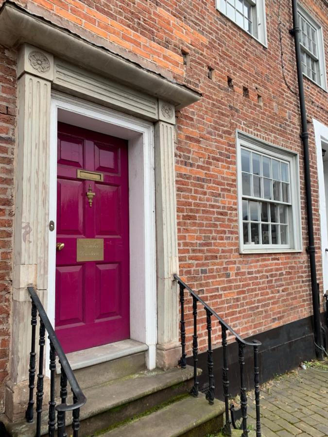 Studio Double. Own Bathroom, Shared Kitchen Bewdley Buitenkant foto